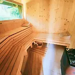 Veronique Private Sauna & Free Saastalcard *